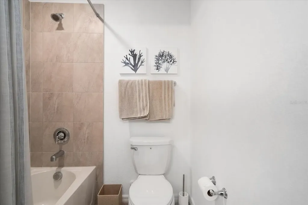 6523 Clairborne Lane Bradenton FL 34211