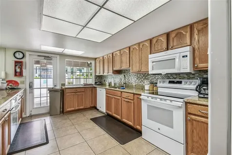7301 29th Ave Dr W Bradenton FL 34209