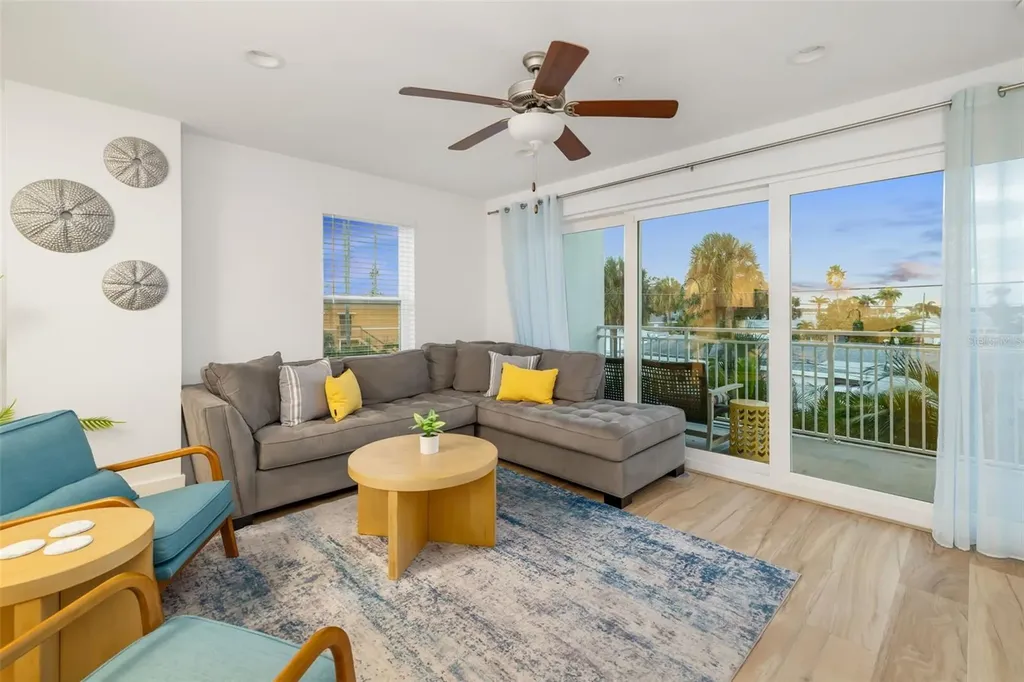15305 1st Street E Madeira Beach FL 33708