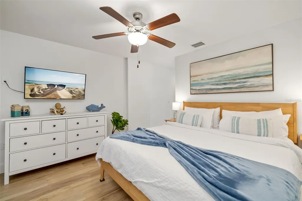 15305 1st Street E Madeira Beach FL 33708