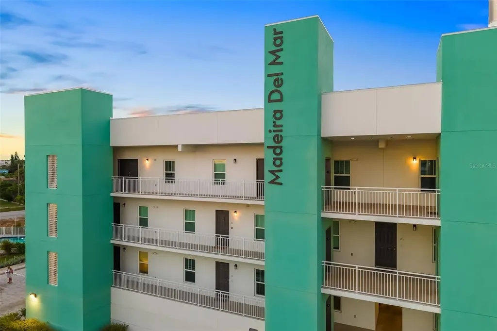 15305 1st Street E Madeira Beach FL 33708