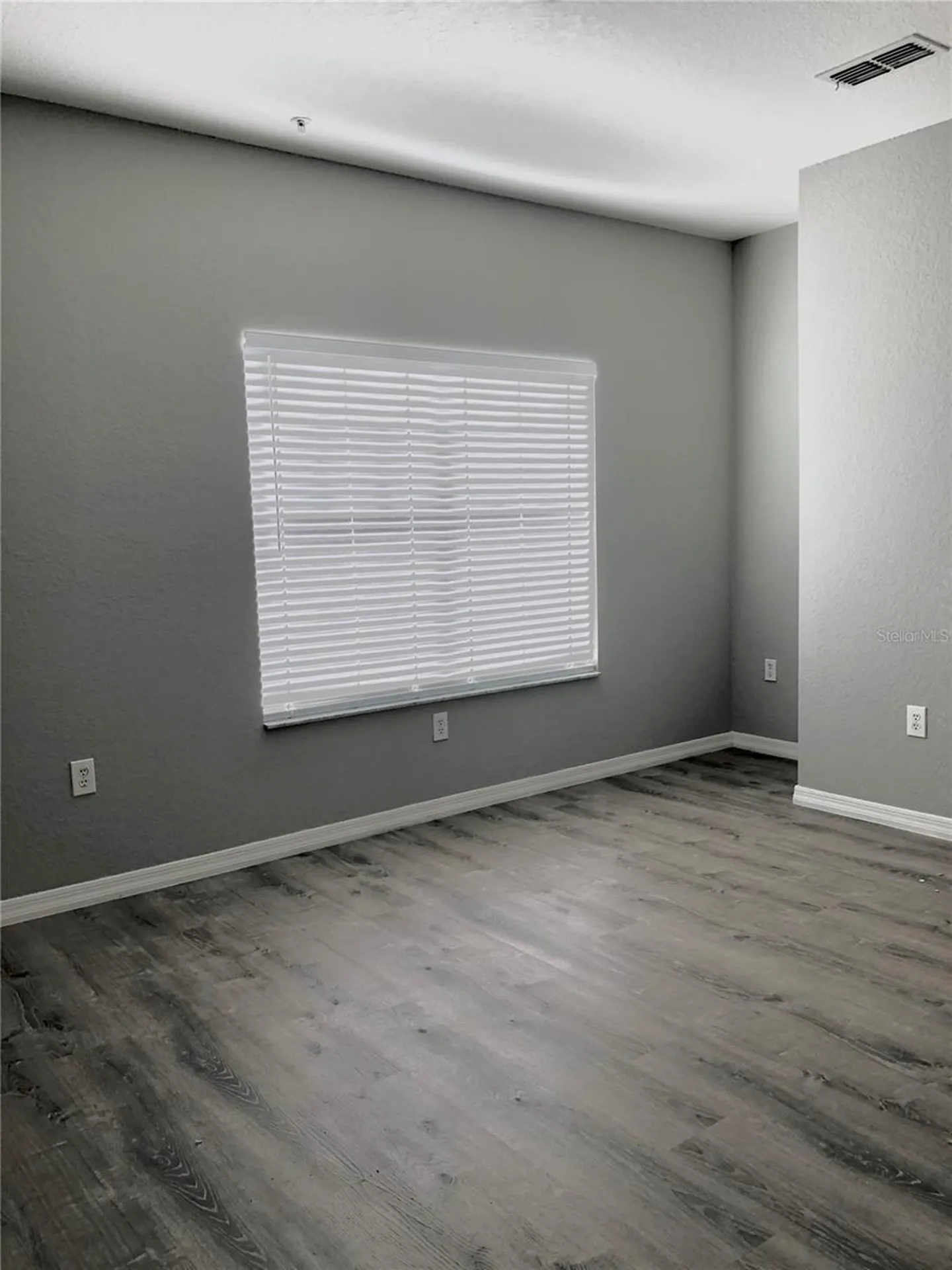 2586 Grand Central Parkway Orlando FL 32839