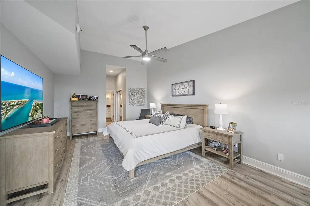 5400 Eagles Point Circle Sarasota FL 34231