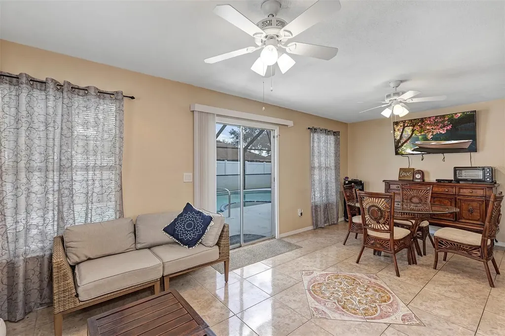 819 Nelson Drive Kissimmee FL 34758