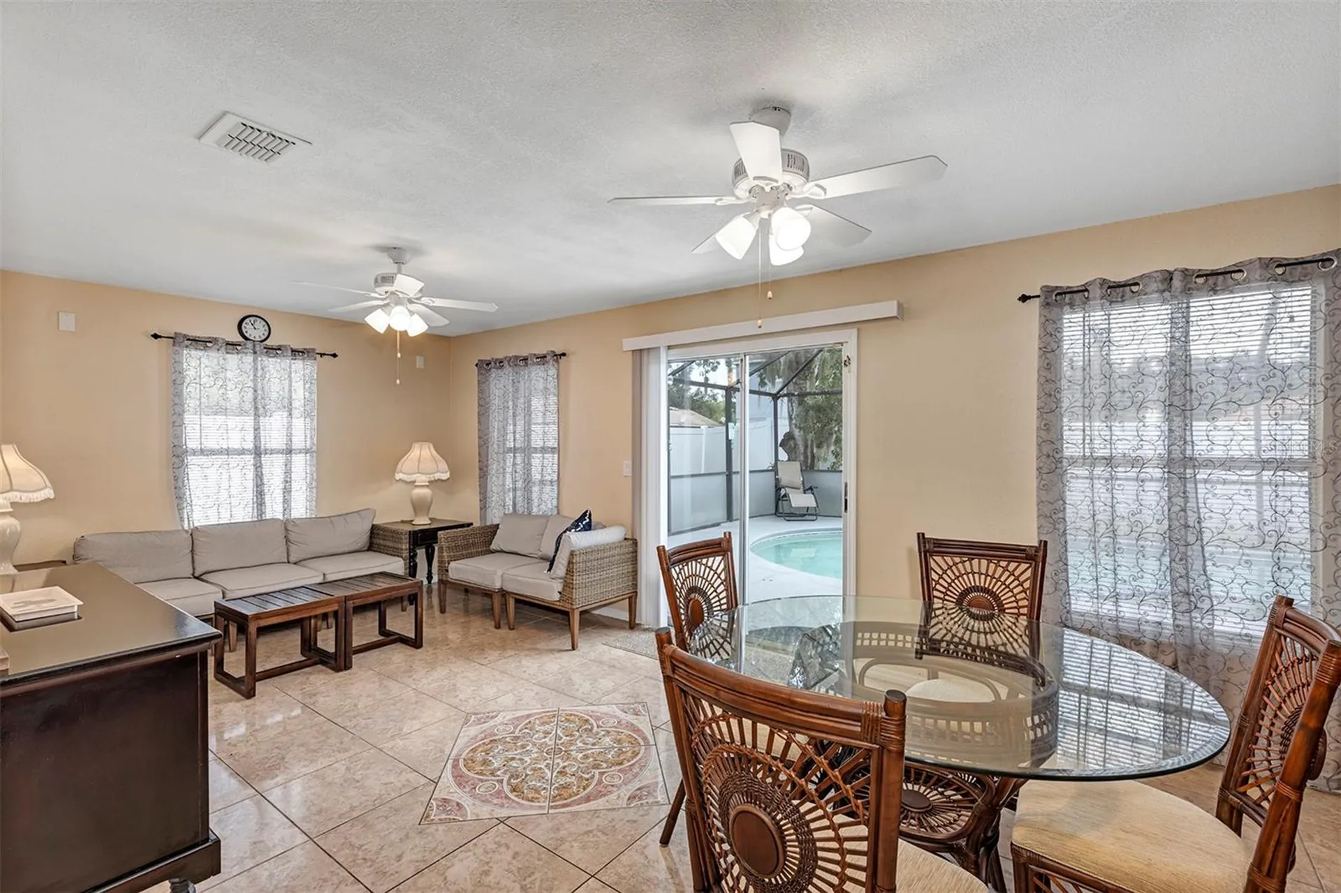 819 Nelson Drive Kissimmee FL 34758