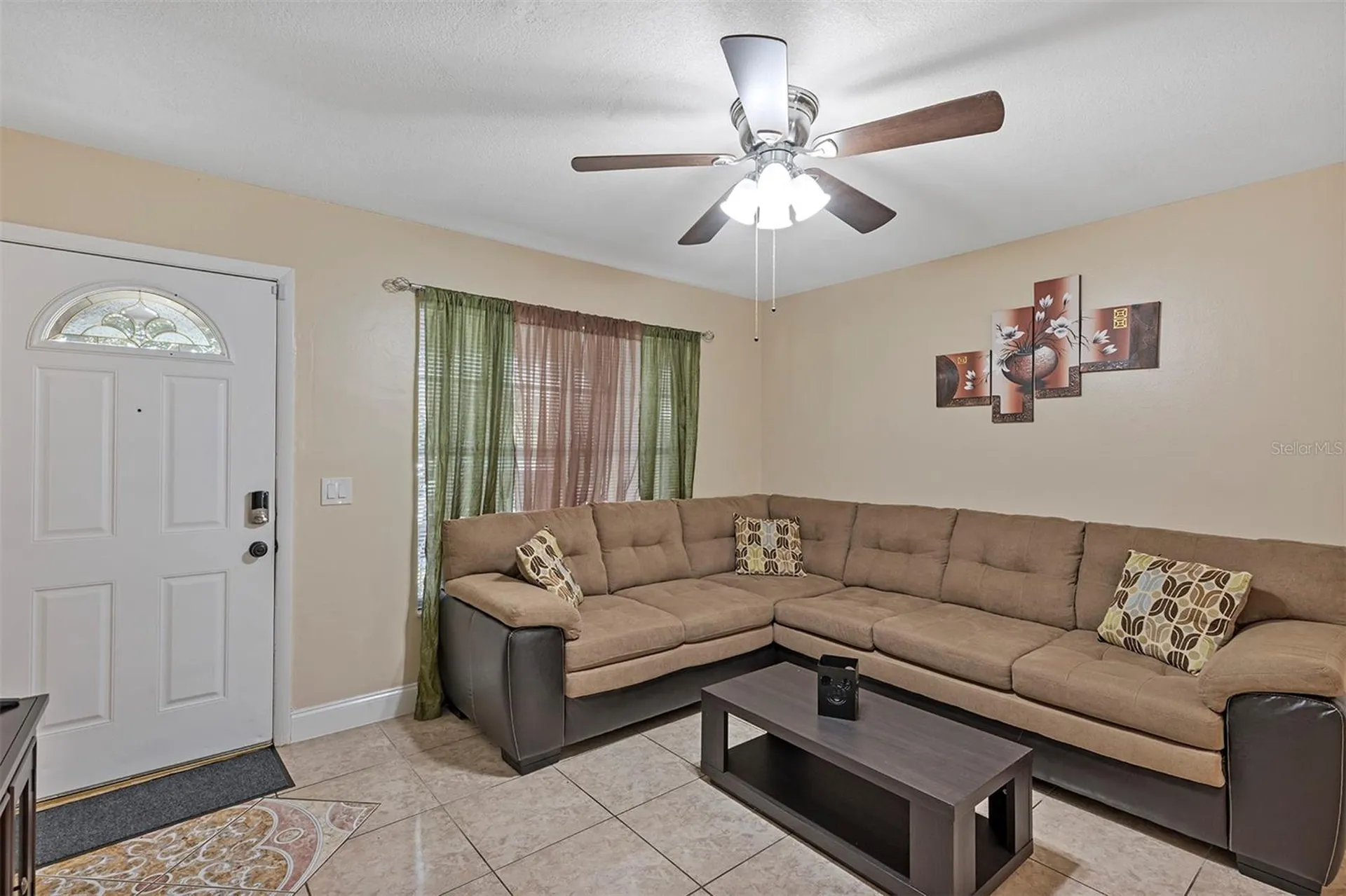 819 Nelson Drive Kissimmee FL 34758