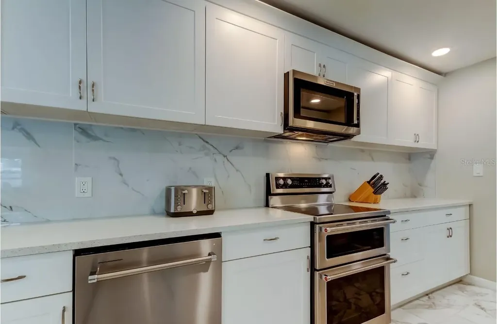 4831 Blue Jay Circle Palm Harbor FL 34683