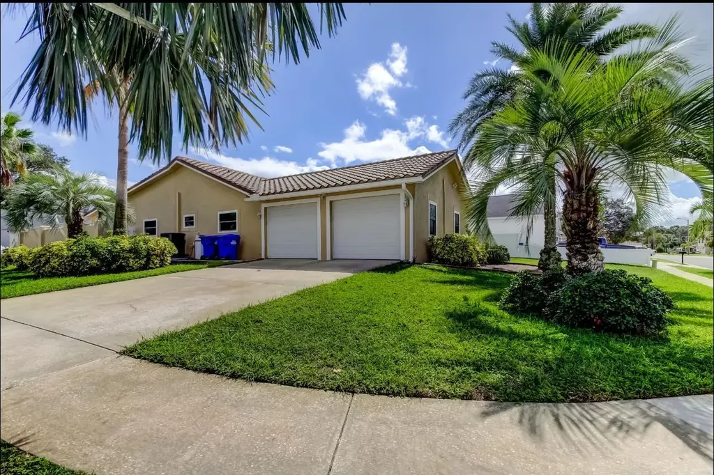 4831 Blue Jay Circle Palm Harbor FL 34683