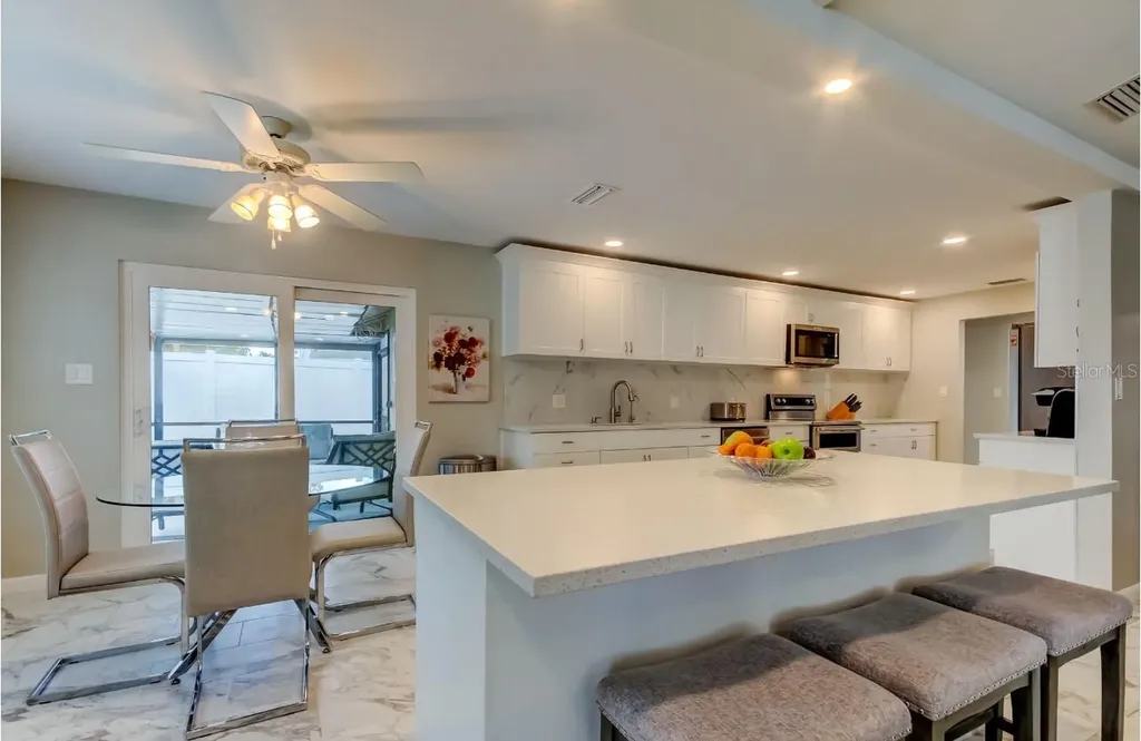 4831 Blue Jay Circle Palm Harbor FL 34683