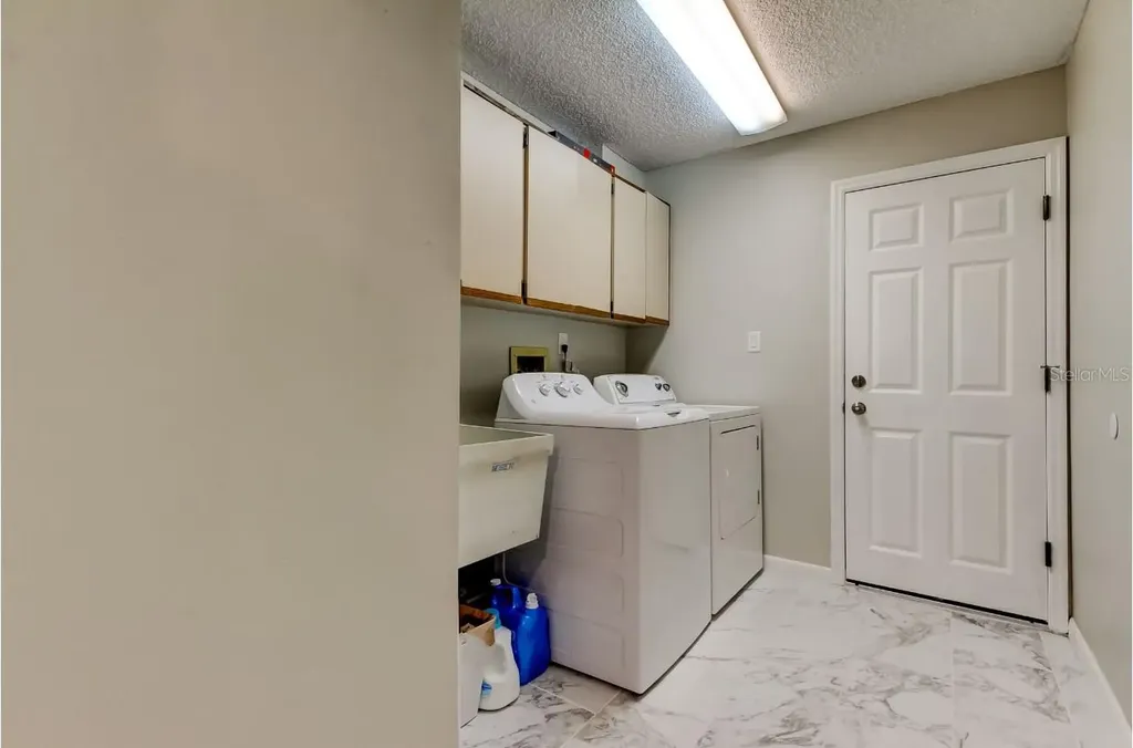4831 Blue Jay Circle Palm Harbor FL 34683