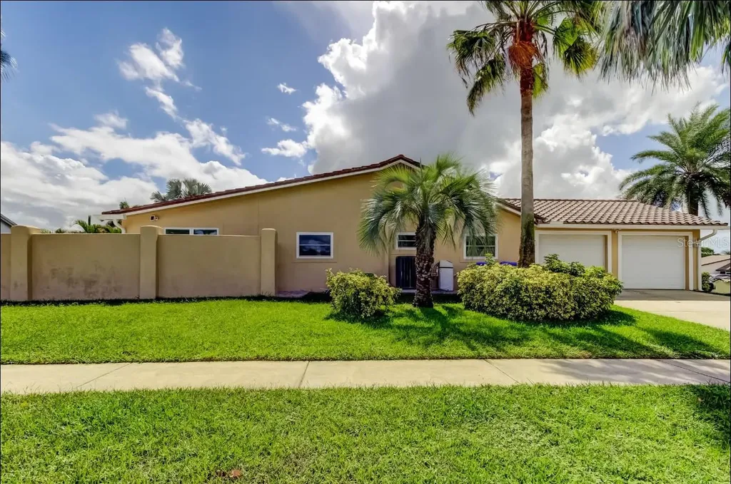 4831 Blue Jay Circle Palm Harbor FL 34683