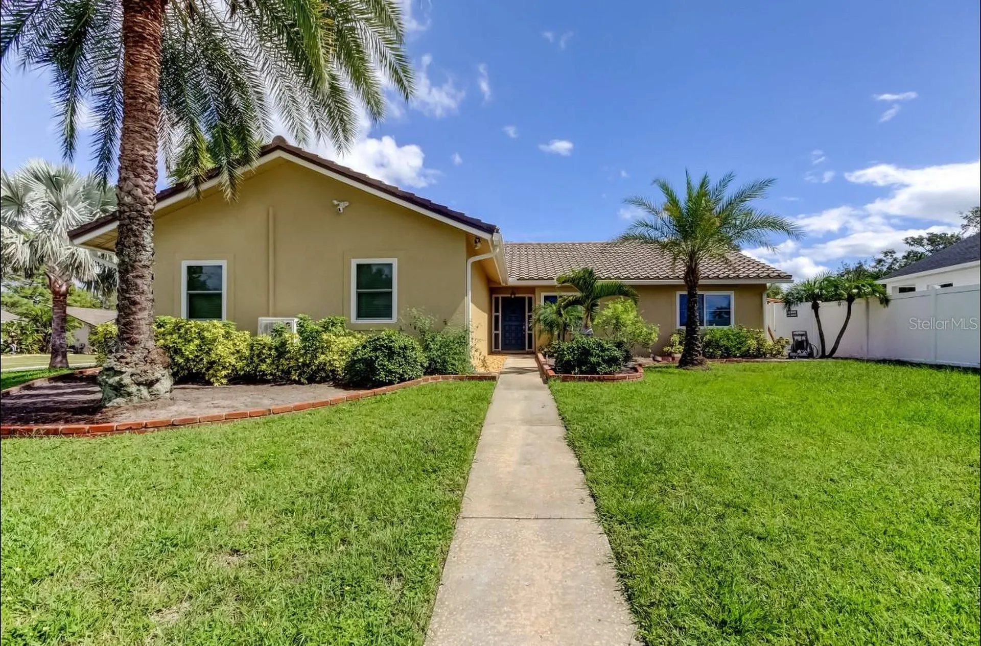 4831 Blue Jay Circle Palm Harbor FL 34683