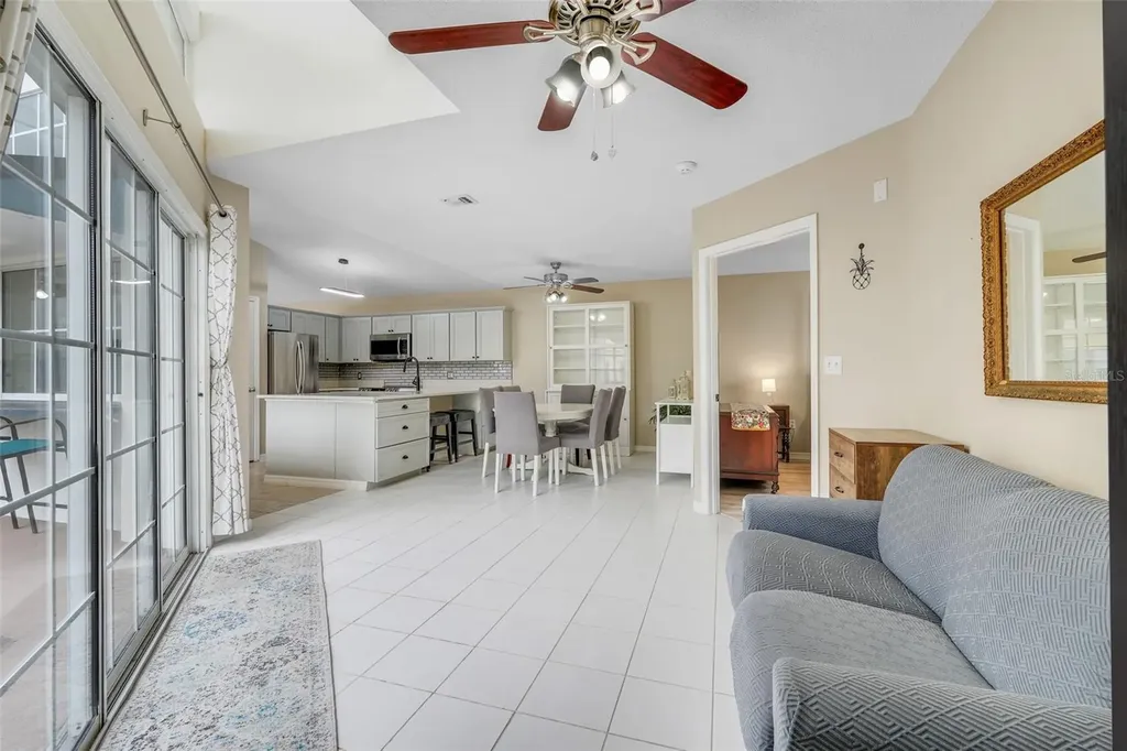 8807 Crayson Court Kissimmee FL 34747