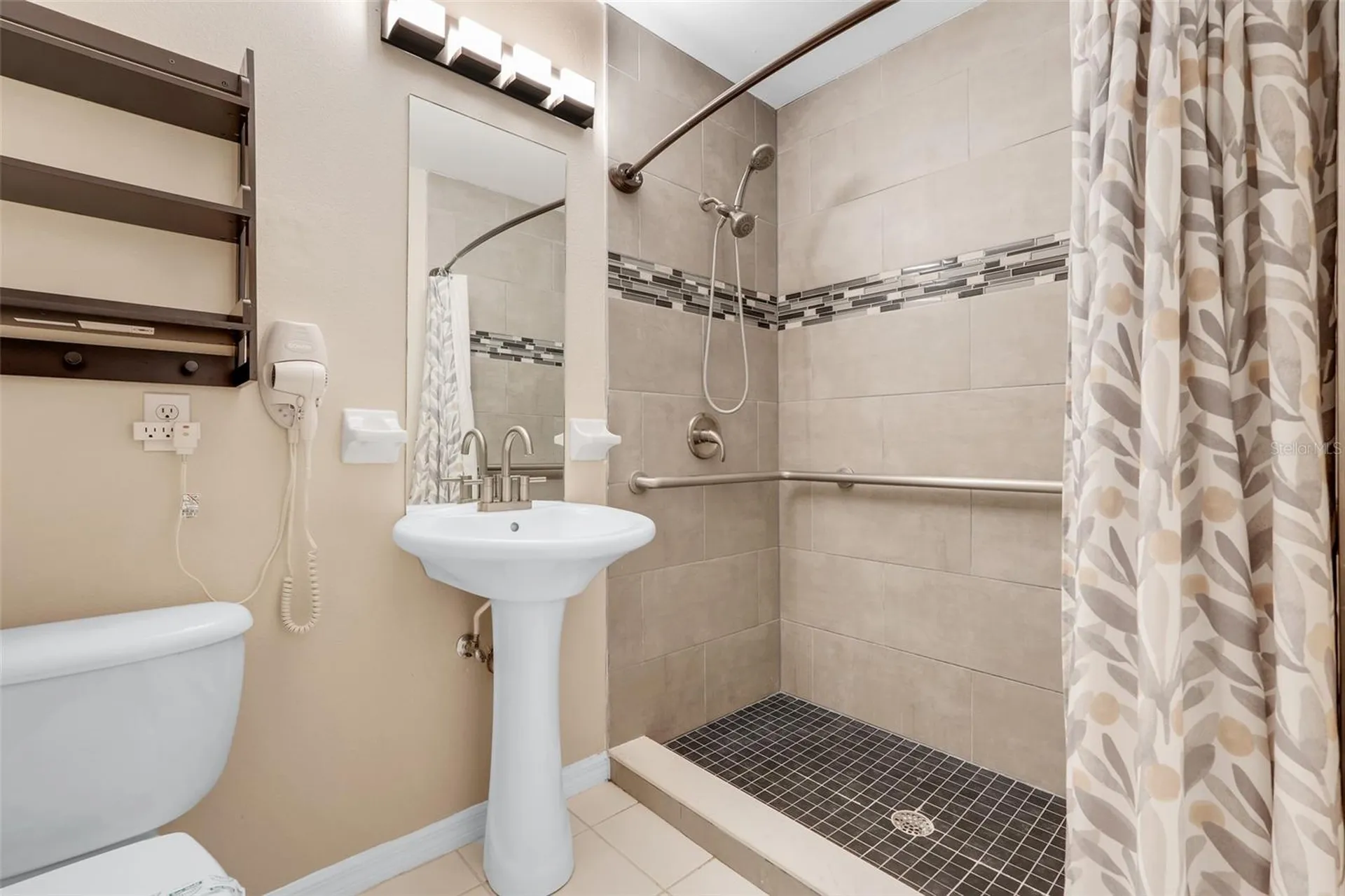 8807 Crayson Court Kissimmee FL 34747
