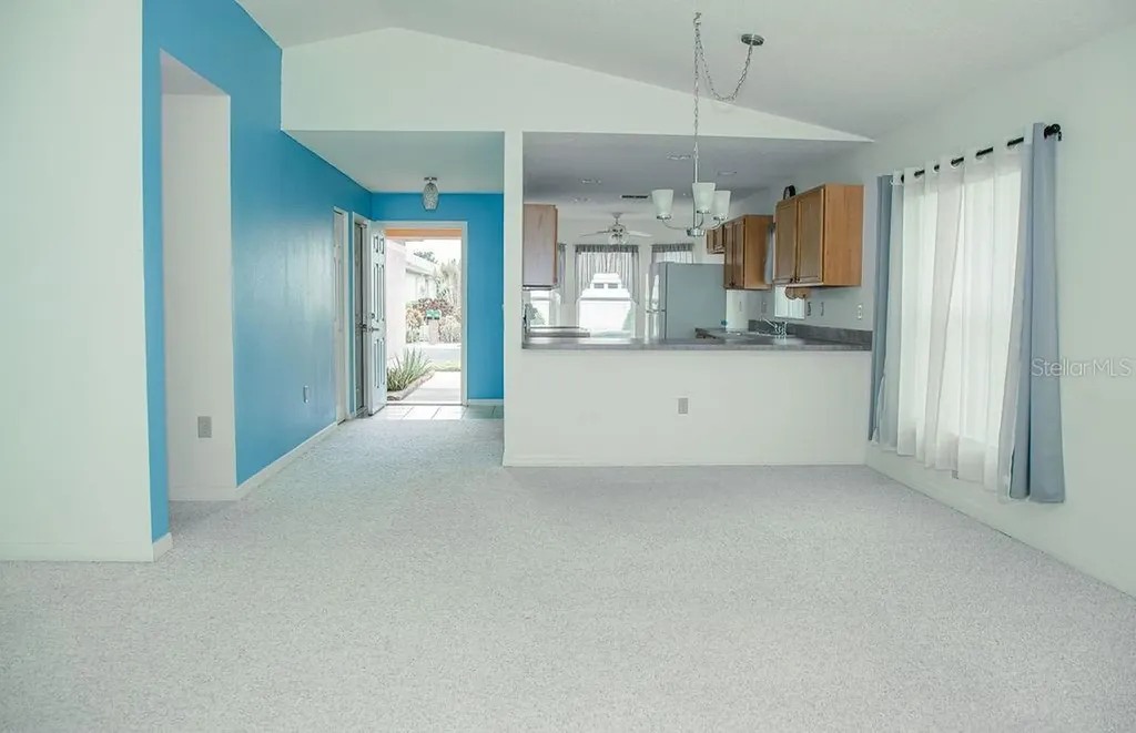 260 Lake Suzanne Drive Lake Wales FL 33859