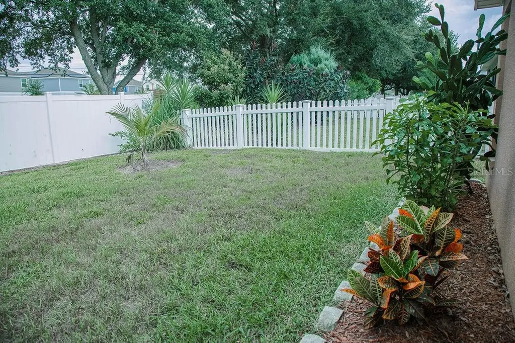 260 Lake Suzanne Drive Lake Wales FL 33859