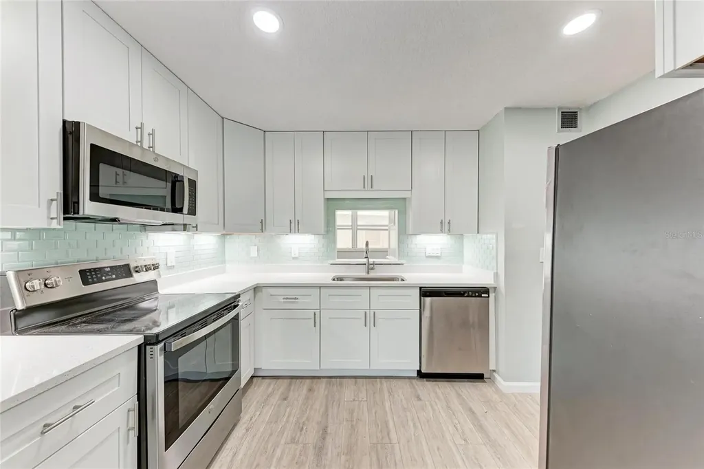 6300 Flotilla Drive Holmes Beach FL 34217