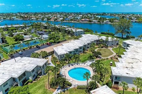 6300 Flotilla Drive Holmes Beach FL 34217