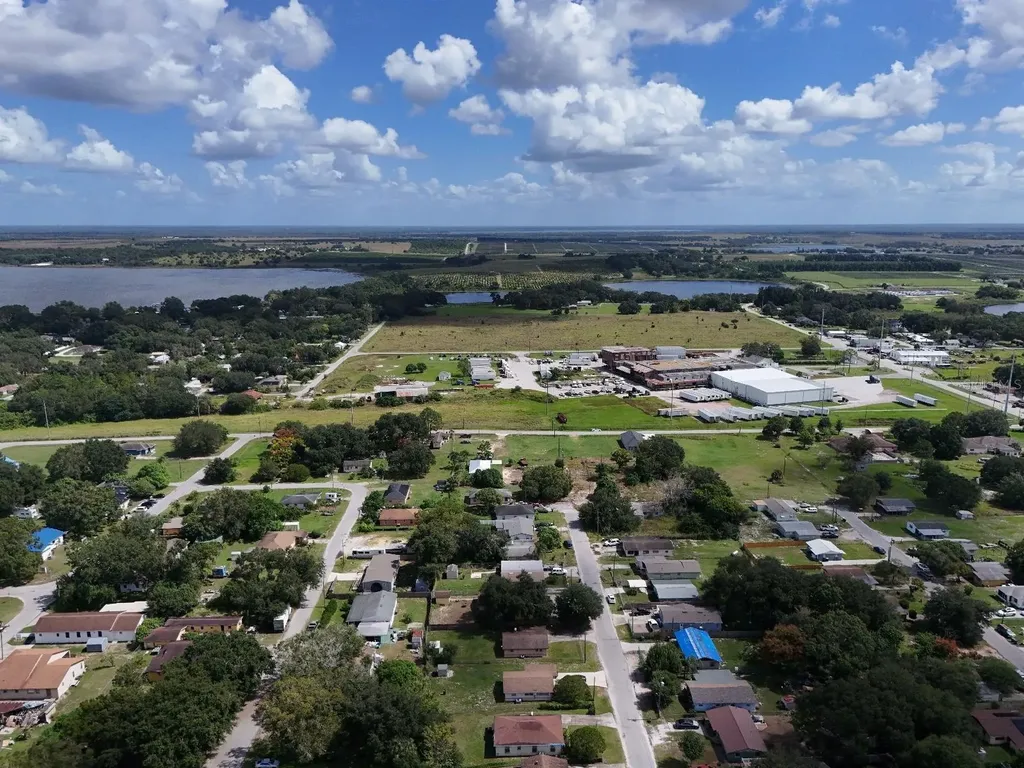 219 Sheila Lane Lake Wales FL 33859