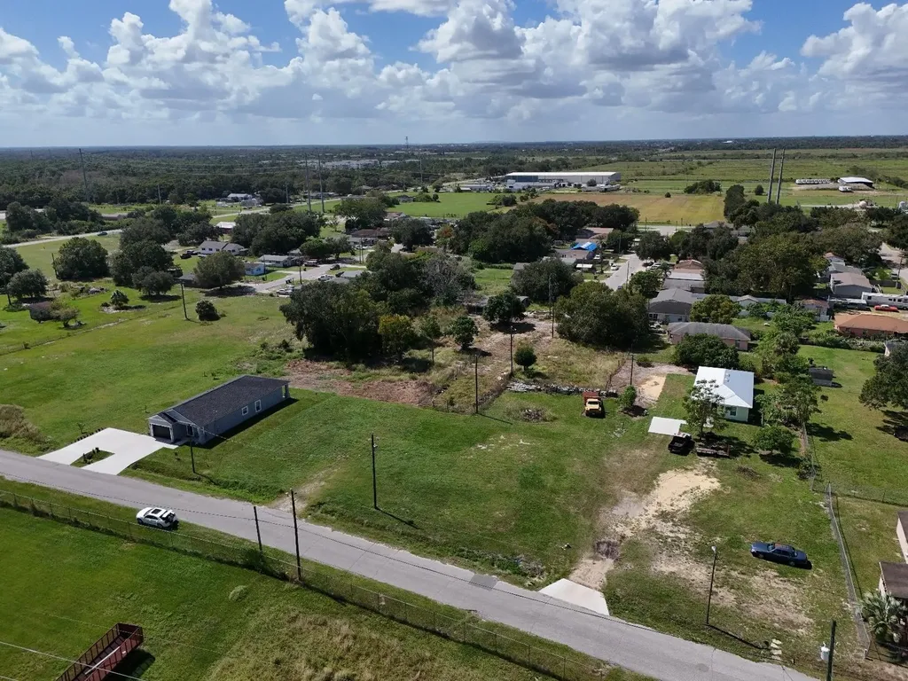 219 Sheila Lane Lake Wales FL 33859