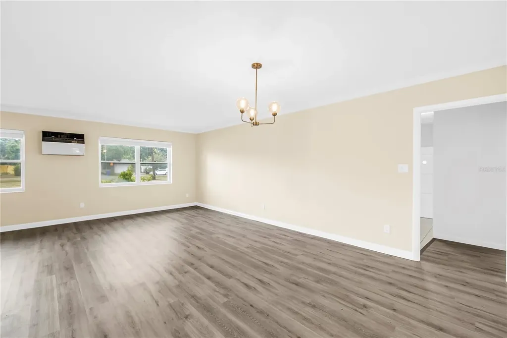 6623 16th Street N St Petersburg FL 33702
