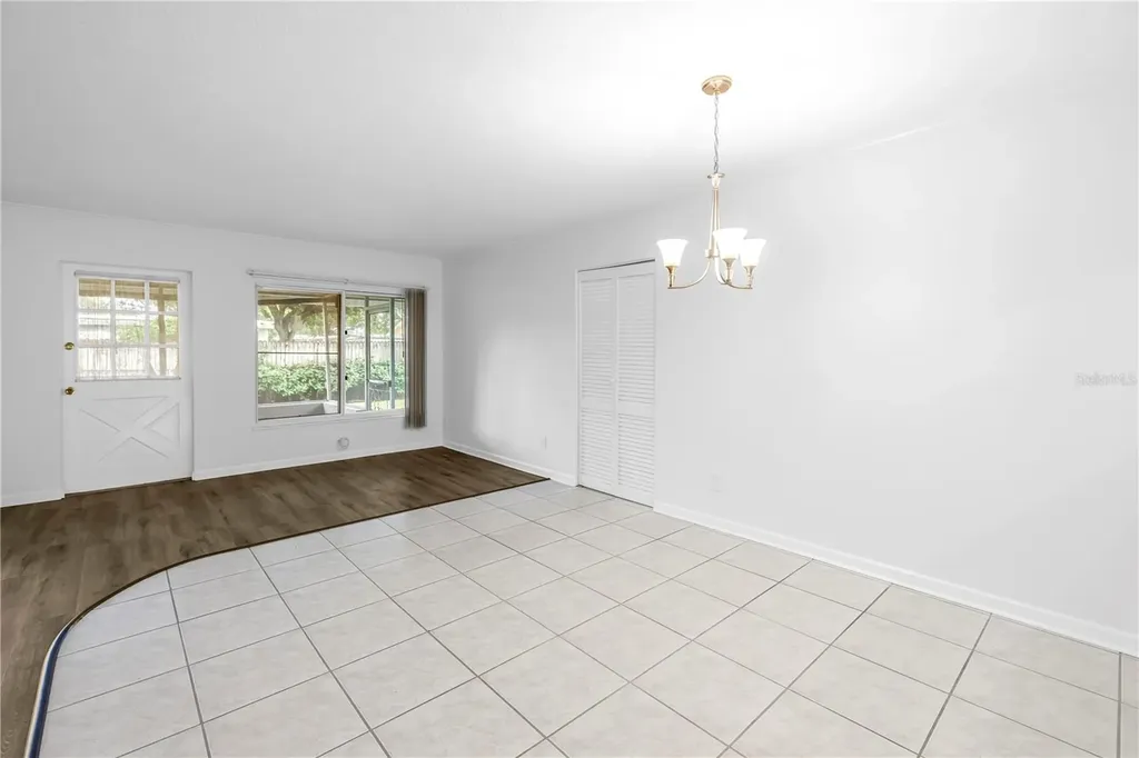 6623 16th Street N St Petersburg FL 33702