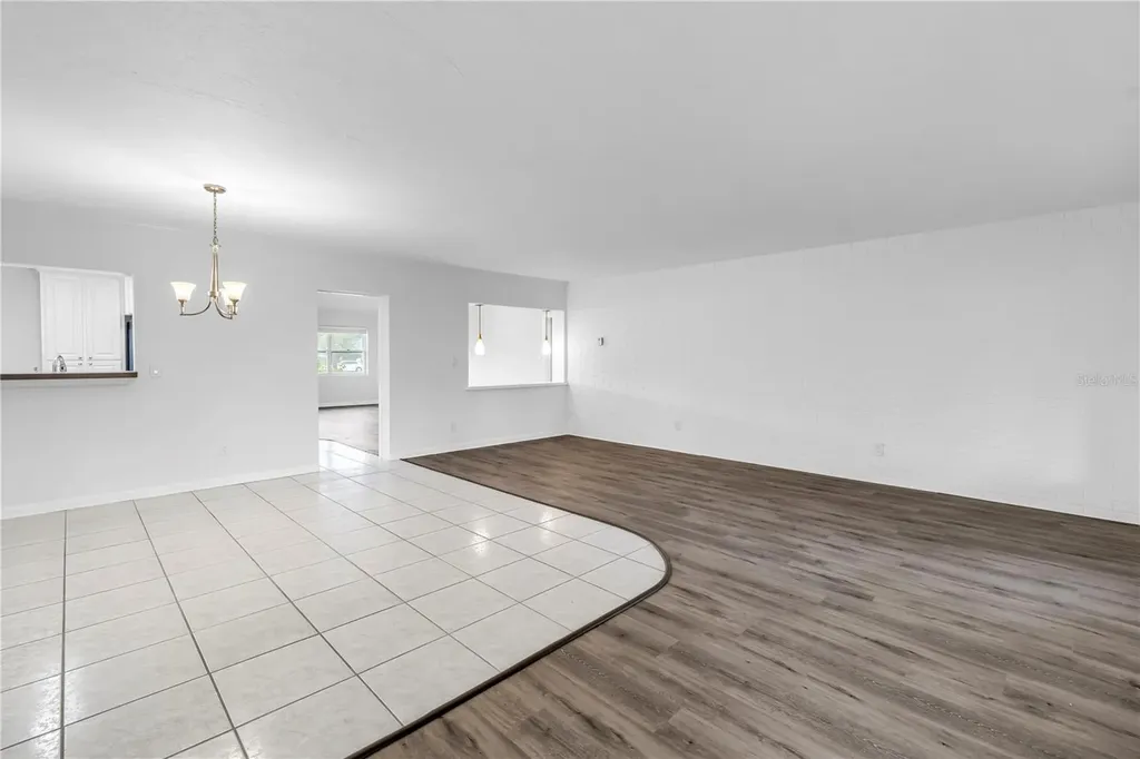 6623 16th Street N St Petersburg FL 33702