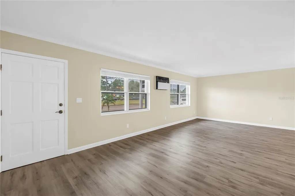 6623 16th Street N St Petersburg FL 33702