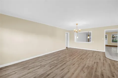 6623 16th Street N St Petersburg FL 33702