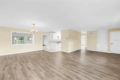 6623 16th Street N St Petersburg FL 33702