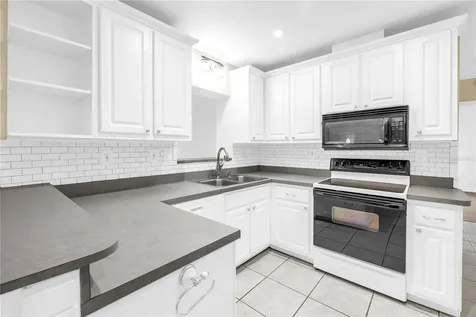 6623 16th Street N St Petersburg FL 33702