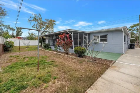 6623 16th Street N St Petersburg FL 33702