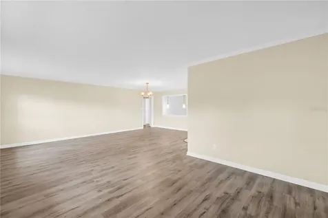 6623 16th Street N St Petersburg FL 33702
