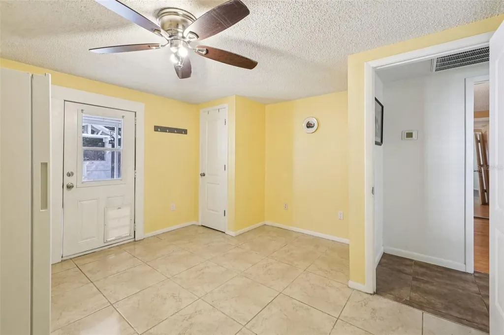 1013 Oakhill Street Seffner FL 33584