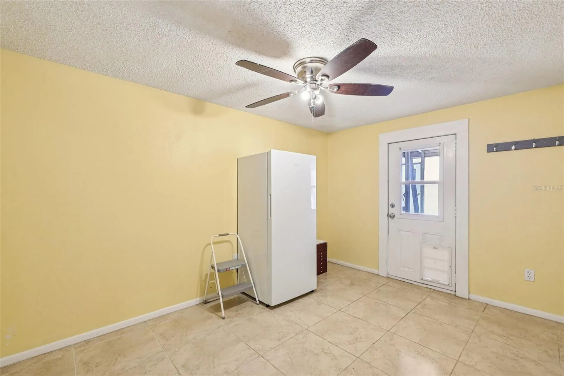 1013 Oakhill Street Seffner FL 33584