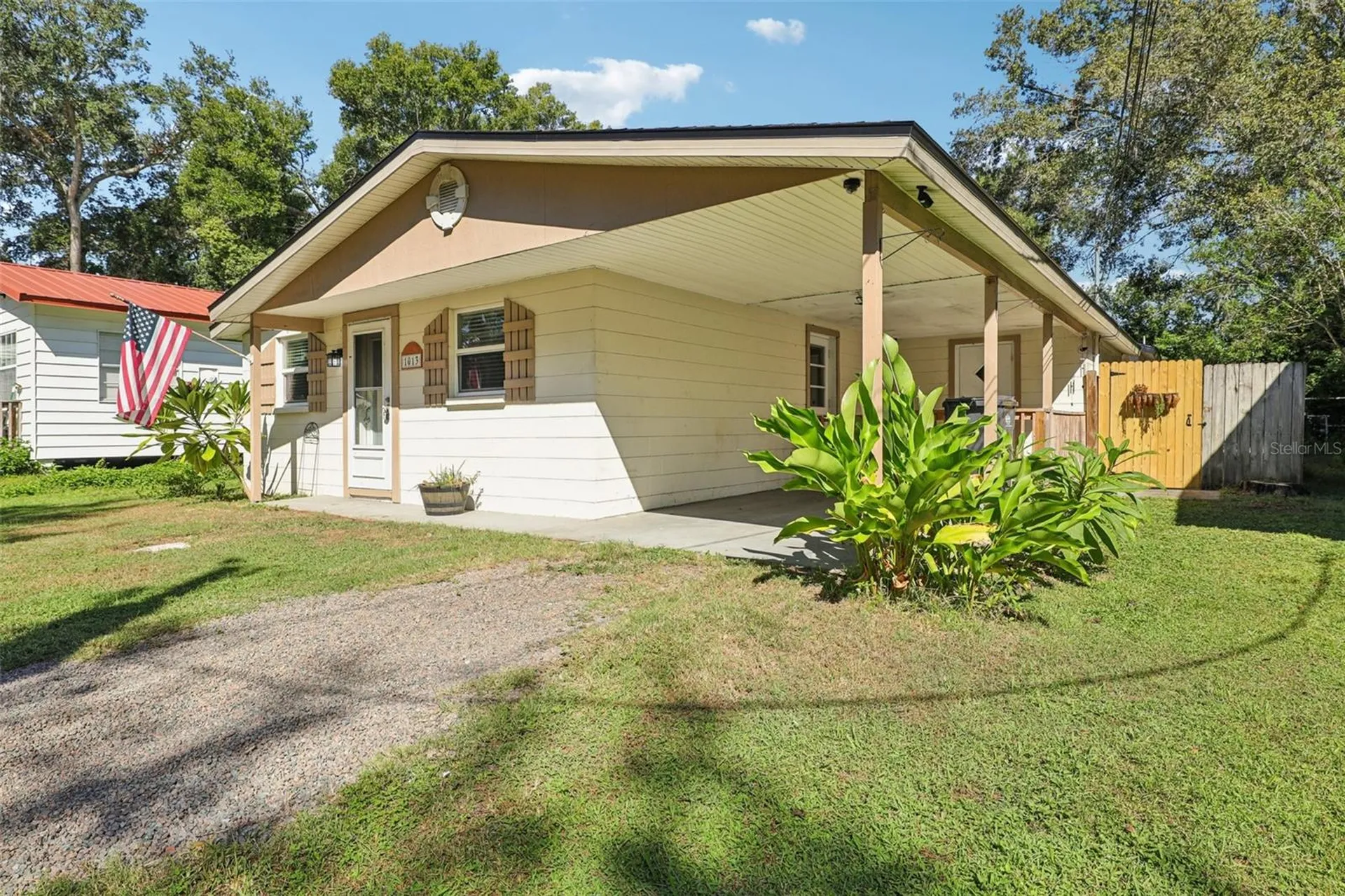 1013 Oakhill Street Seffner FL 33584