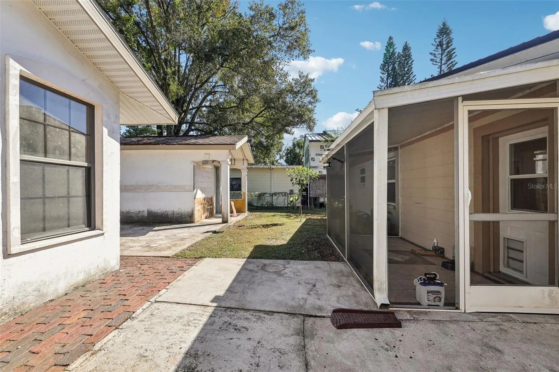 1013 Oakhill Street Seffner FL 33584