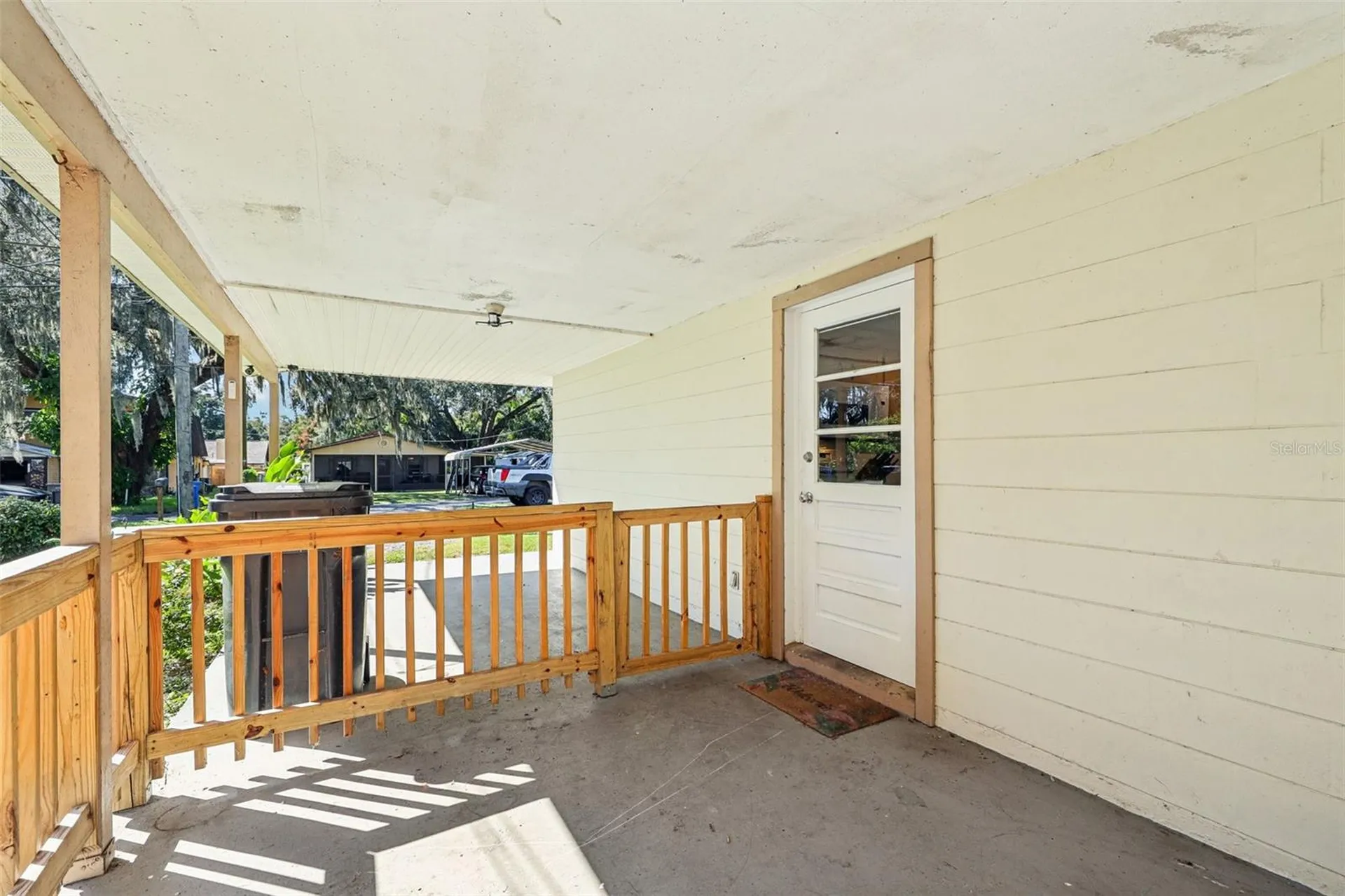 1013 Oakhill Street Seffner FL 33584