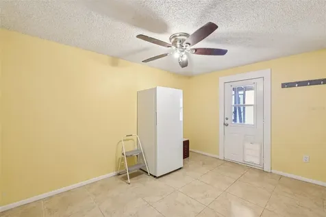 1013 Oakhill Street Seffner FL 33584