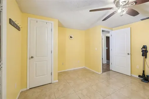 1013 Oakhill Street Seffner FL 33584