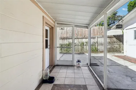 1013 Oakhill Street Seffner FL 33584