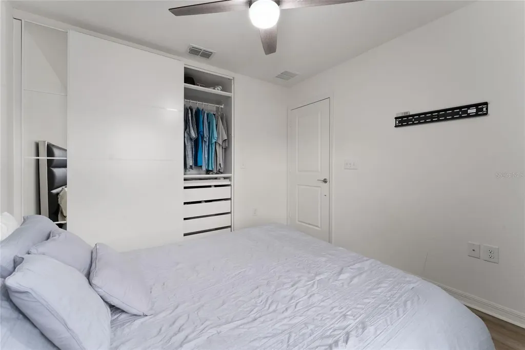 697 Stoney Pointe Circle Davenport FL 33896