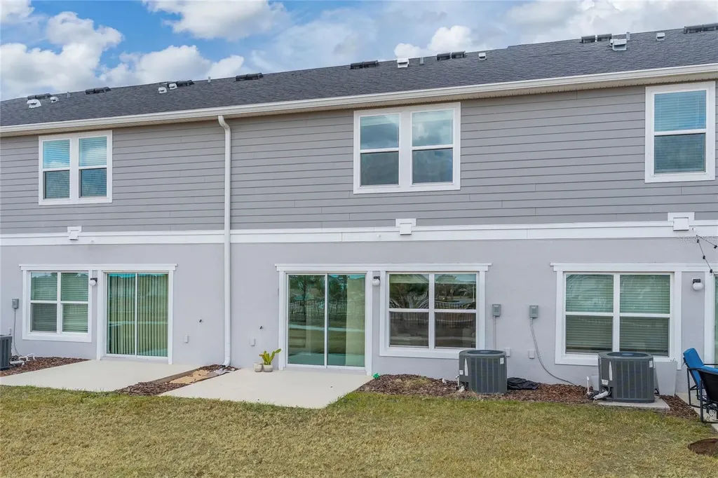 697 Stoney Pointe Circle Davenport FL 33896