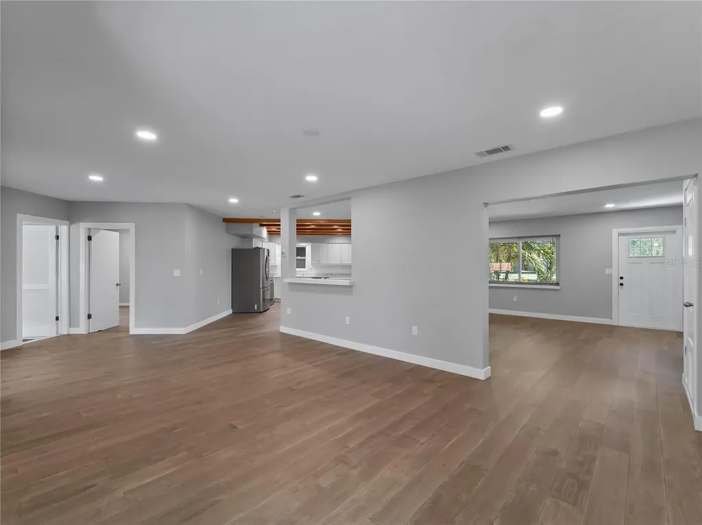 32 Bay Avenue Osprey FL 34229