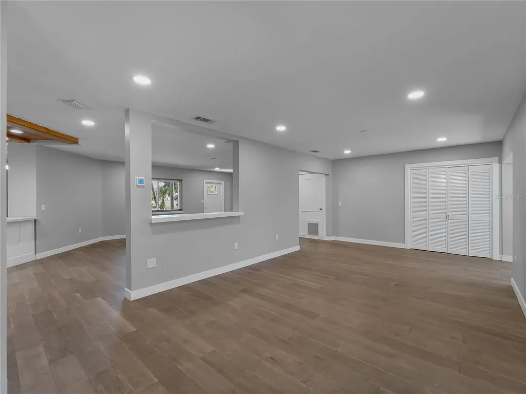 32 Bay Avenue Osprey FL 34229