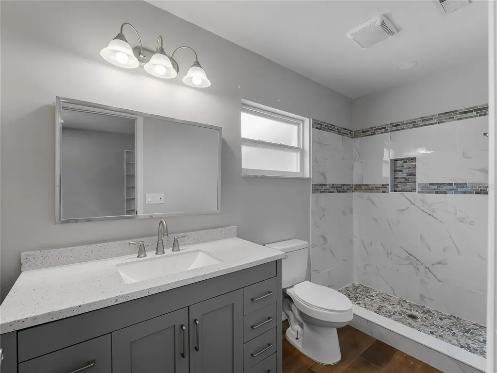 32 Bay Avenue Osprey FL 34229