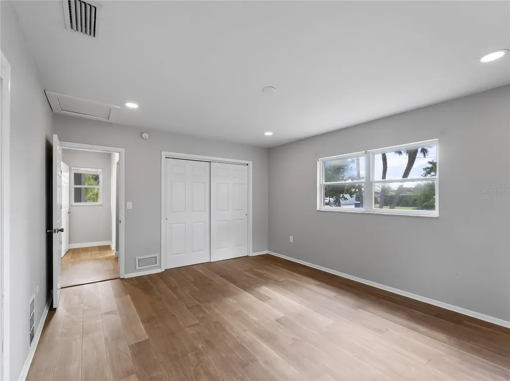 32 Bay Avenue Osprey FL 34229