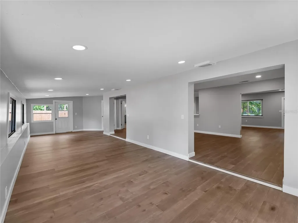32 Bay Avenue Osprey FL 34229