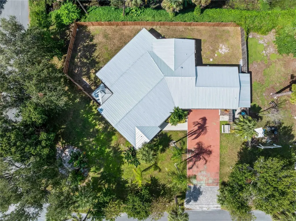 32 Bay Avenue Osprey FL 34229