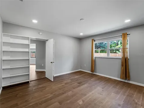 32 Bay Avenue Osprey FL 34229